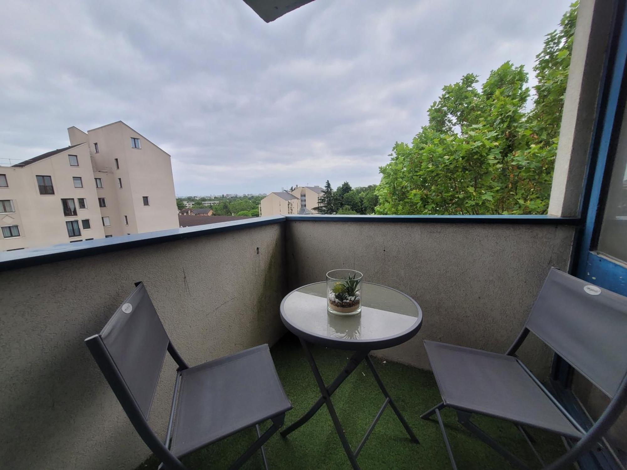 Parisian Retreat Pour 5 Personnes - 12 Min De Paris - Proche Gare Apartman Deuil-la-Barre Kültér fotó